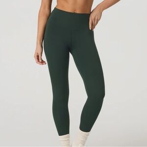Vuori AllTheForm™ 7/8 Leggings | Evergreen | Small